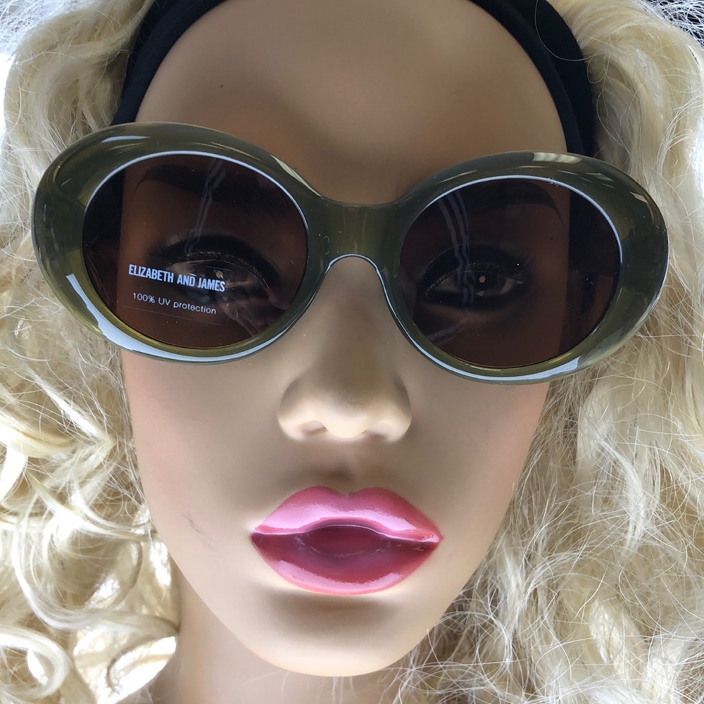 Elizabeth And James Round Green Acrylic Thick Arm Yellow Tint - Picture 7 of 9